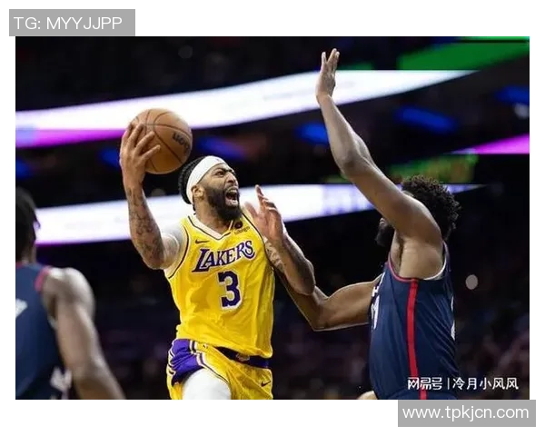 湖人对决活塞全场精彩瞬间回顾与赛后分析