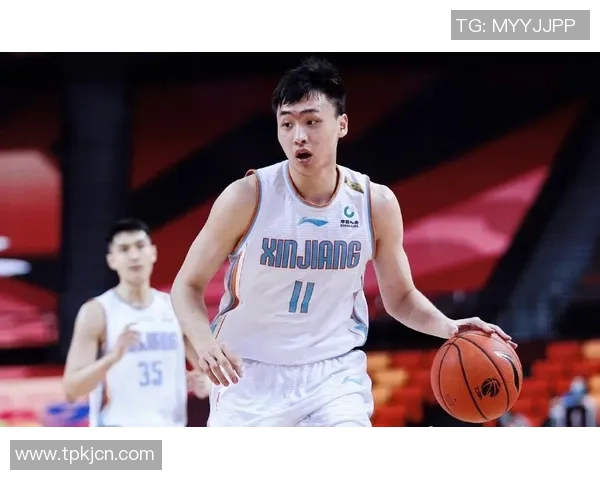 齐麟：从篮球新星到职业生涯的辉煌旅程与未来展望